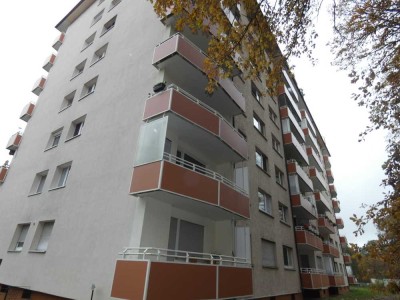 Helle 3 Zimmer-Wohnung im 6. OG mit Balkon & Weitblick über Gravenbruch
