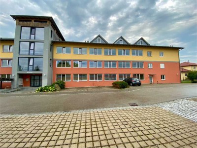 Großzügige 2-Zimmer-Maisonette-Wohnung mit Einbauküche in Edling