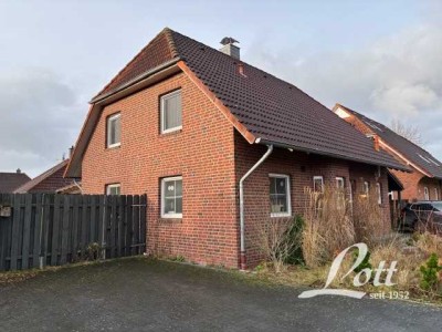 **Familienfreundliches Einfamilienhaus mit Carport in Halsbek**