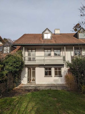 Ruhiges, großes und teilsaniertes Reihenhaus am Rettenbergerweg