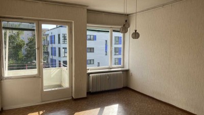 Unvermietete 2-Zimmer-Eigentumswohnung mit  Balkon in ruhiger Lage von Berlin-Wilhelmstadt