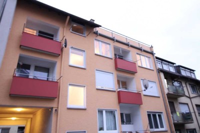 Helle 2-Zimmer Wohnung im 2. OG mit 2 Balkonen in Pforzheim-Oststadt