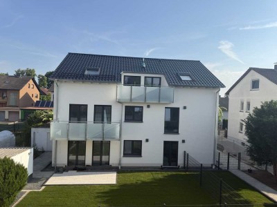 Neuwertige 4-Raum-Wohnung mit Balkon in Erlensee