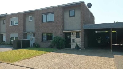 Preiswertes 4-Zimmer-Reihenendhaus mit EBK in Kempen