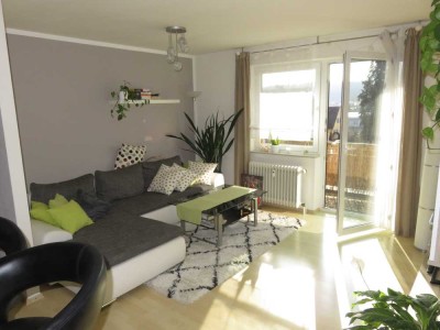 Schöne gepflegte 2-Zimmer-Wohnung mit Balkon in Ehningen (Böblingen)