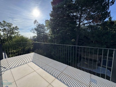 MODERNE PENTHOUSEWOHNUNG IN KOMPLETT RESTAURIERTER JAHRHUNDERTWENDEVILLA - ERSTBEZUG