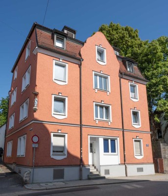 WG geeignete 3-Zimmer-Wohnung mit Balkon und Einbauküche in Regensburg