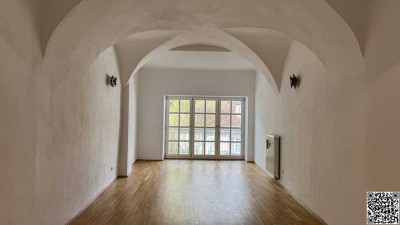 Einzeldenkmal – Stadtzentrum – 3 Zimmer, Küche, Bad, Balkon