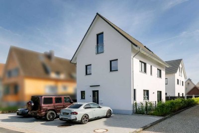 Modernes und helles Einfamilienhaus zentral in Denzlingen mit Garten KFW 40 Standard