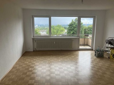 Schöne 3-Zimmer-Wohnung mit tollem Blick in ruhiger Wohngegend