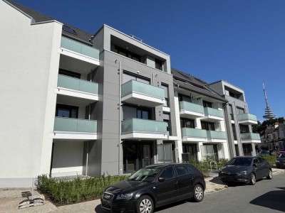 Erstbezug WALLE: Exklusive helle 3 Zi. Wohnung, 2. OG mit EBK, Eichenparkett, Fahrstuhl, Balkon + SP