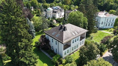Exklusive Dachgeschosswohnung nach Maß in einer Gründerzeitvilla inkl. Lift!