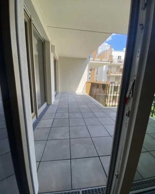 Helle 3-Zimmer-Wohnung mit großem, sonnigen Balkon