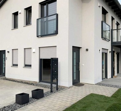 Provisionsfrei! Neuwertige 2-Zi.-Terrassenwohnung in Laaber-Waldetzenberg! Bj. 2020