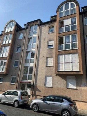 Top renovierte geschmackvolle Wohnung mit zwei Zimmern in Nürnberg