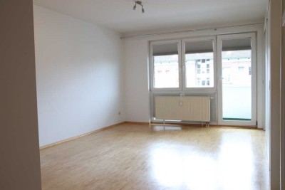 Exklusive, gepflegte 1,5-Zimmer-Wohnung mit Balkon in Köln Mülheim