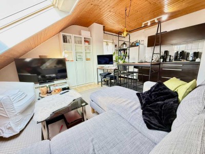 Singles aufgepasst!! Gemütliche Dachgeschosswohnung
