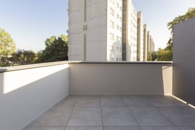 EHK 100 | 2 Zi Dachgeschosswohnung mit Balkon zur Anlage oder Eigennutzung