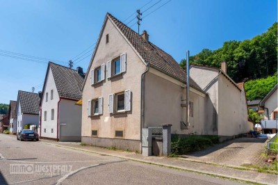 Wohnhaus mit Ausbaupotenzial und Scheune in Bruchweiler-Bärenbach
