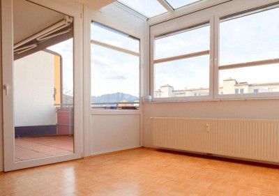 Freundliche, helle 2-Zimmer Wohnung in Uni- und Seenähe zu vermieten