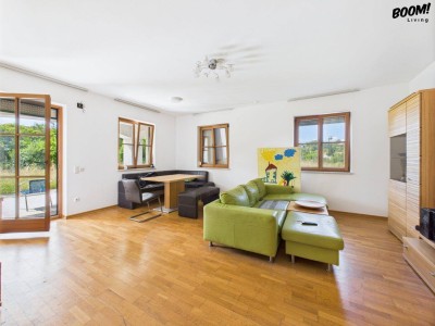 Bieterverfahren: Exklusives Einfamilienhaus mit 8 Zimmern, sonniger Terrasse und weitläufigem Grundstück