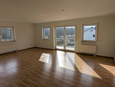 Sonnige 3-Zimmer ETW mit Balkon und Garage in Waibstadt, von privat