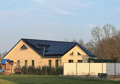 Exklusives Einfamilienhaus mit Pool