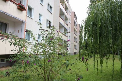 Familienwohnung - 4-Zimmer Wohnung mit Balkon!