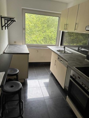 Helle 2-Zimmer Wohnung mit Balkon im 4. OG in Dortmund Kreuzviertel