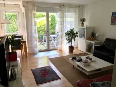 Helle, ruhig gelegene 3 Zimmer - Whg mit Terrasse