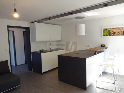 MODERN RENOVIERTE WOHNUNG - IDEAL FÜR WG