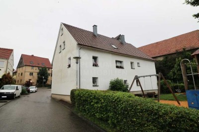 Neuenstadt-Bürg – Modernisiertes Zweifamilienhaus für Kapitalanleger oder Eigennutzer