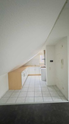 Modernisierte Wohnung mit zwei Zimmern und EBK in Bad Neuenahr-Ahrweiler