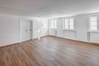 charmante 3-Zimmer-Altstadtwohnung mit Einbauküche