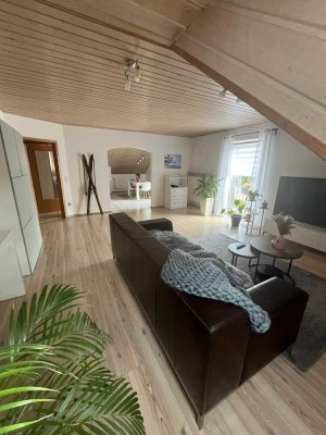 Charmate 3,5-Zimmer-Dachgeschosswohnung für maximal 2 Personen in Niederding
