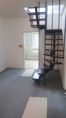 Erstbezug nach Sanierung: freundliche 4-Zimmer-Wohnung mit EBK und Balkon in Ganderkesee