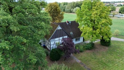 Großes Grundstück mit weiter Sicht - Charmantes Einfamilienhaus in Bad Waldliesborn