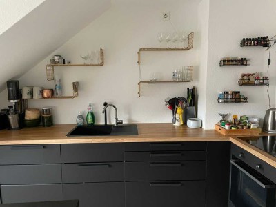 Wunderschön helle Dachgeschosswohnung im Herzen der Kölner-Südstadt
