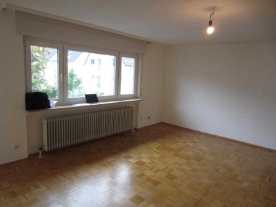 Heilbronn Innenstadt schöne 4Zi Wohnung mit Balkon , EBK, Garage ruhige Lage