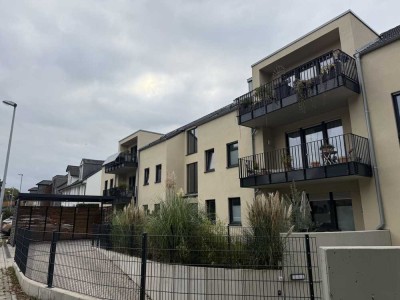 Exklusive Erdgeschosswohnung mit Garten, Einbauküche und Tiefgaragenstellplatz in Mülheim-Speldorf