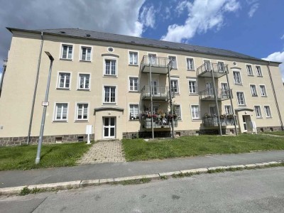 Wunderschöne 3-Raum-Wohnung in Ebersdorf mit Balkon