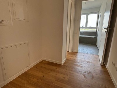 Geräumige 1-Zimmer-Wohnung mit Balkon und Einbauküche zum Erstbezug | kurzfristig verfügbar