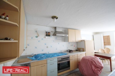 stark sanierungsbedürftiges Markthaus in Niederwaldkirchen
