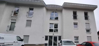 3-Zimmer Dachgeschoss-Wohnung mit WBS / bitte nur Online anfragen!