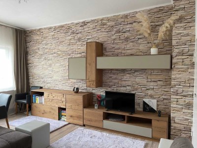 bezugsfreie 37 qm 1-Zimmerwohnung mit Küche Balkon vollmöbliert