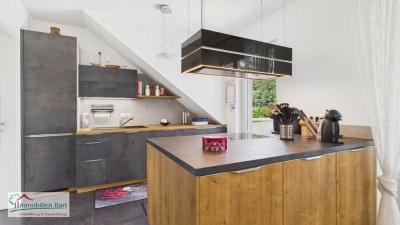 CHARMANTE PENTHOUSE WOHNUNG IN SAARBURG!