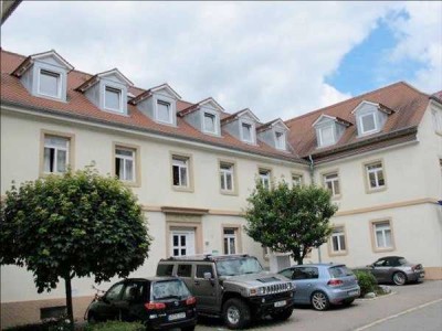 Stadthaus: Zwei-Zimmer-Wohnung