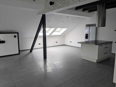 Ansprechende und sanierte 2,5-Zimmer-Loft-Wohnung mit geh. Innenausstattung mit EBK in Pirmasens
