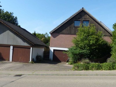 2-Familienhaus mit Bauplatz in sonniger Ortsrandlage