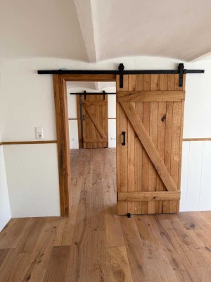 Luxus Pur - Hochwertig Kernsanierte Wohnung mit Altbaucharme